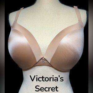 Victoria’s Secret-36DD Push up “Pigeonnant” bra. Lightly padded. Nude.  EUC!